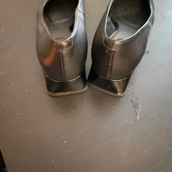 Geox Black low Heel woman’s Shoe - Picture 8 of 8